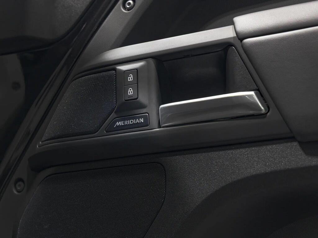 An interior shot of the misc controls on a 2024 Land Rover Defender 110