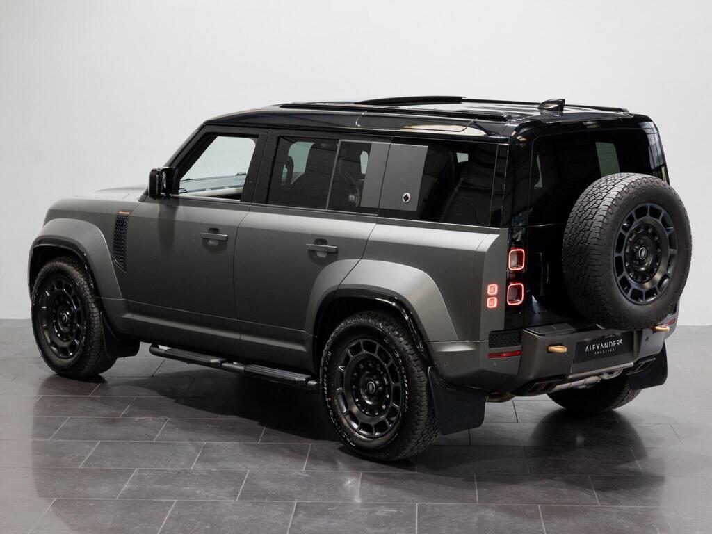 An exterior shot of the rear left on a 2025 Land Rover DEFENDER