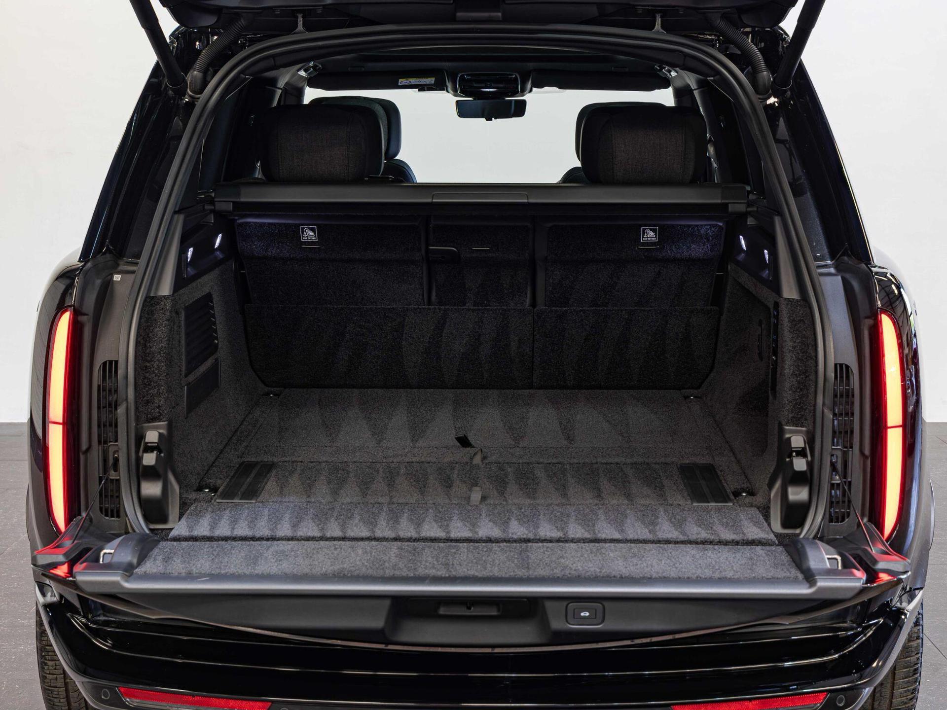 An interior shot of the boot on a 2023 Land Rover RANGE ROVER