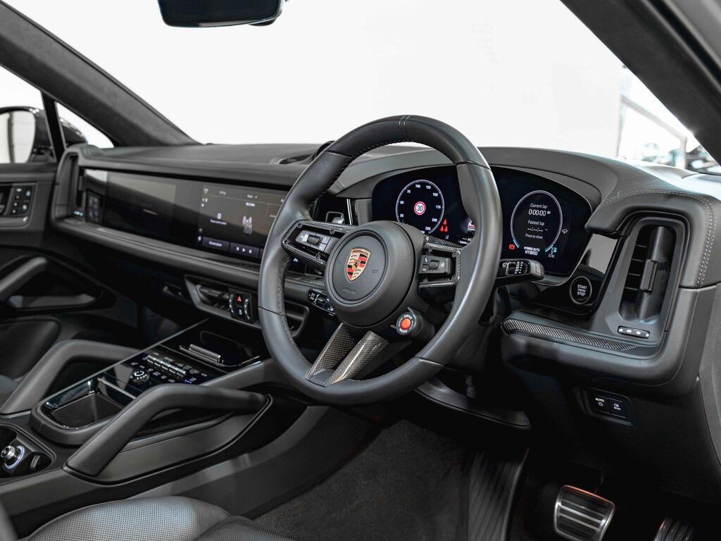 An interior shot of the interior front on a 2024 Porsche Cayenne