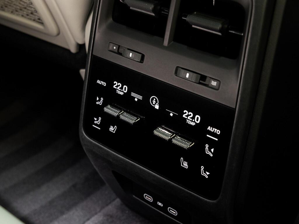 An interior shot of the misc controls on a 2025 Porsche Macan