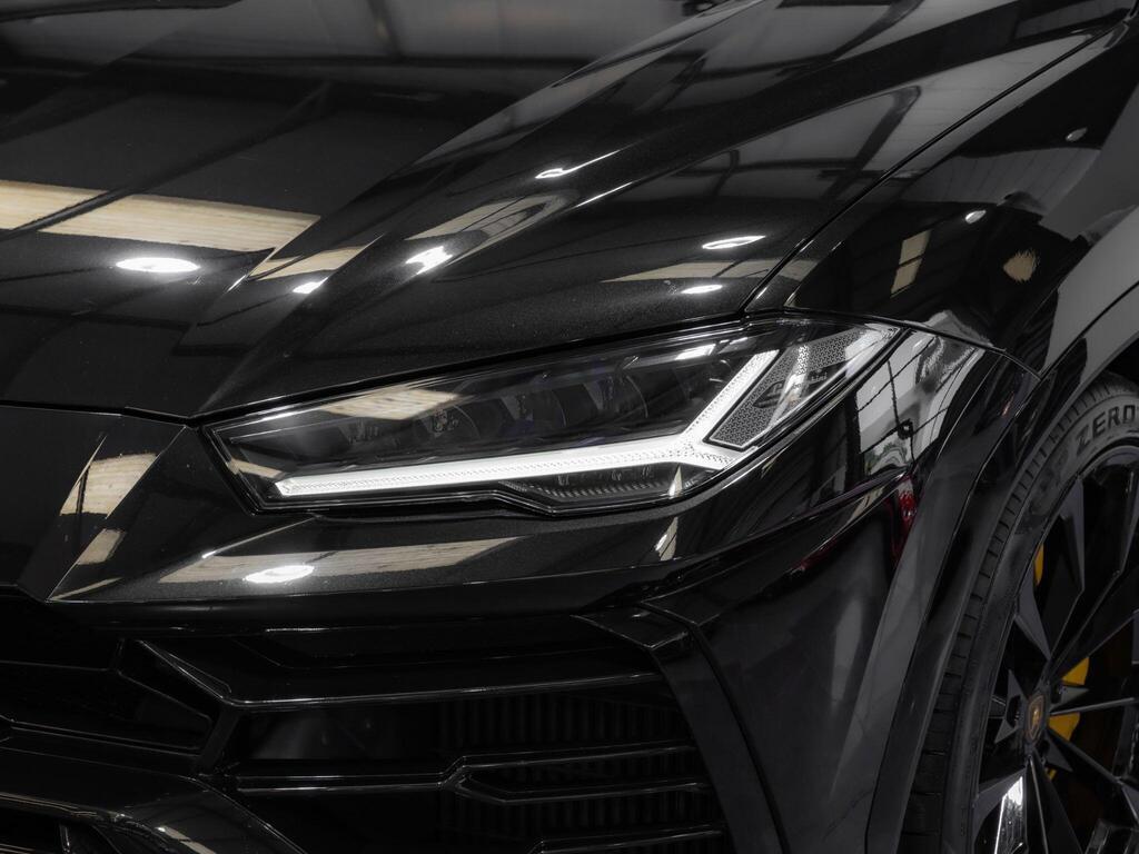 An exterior shot of the lights front on a 2022 Lamborghini Urus