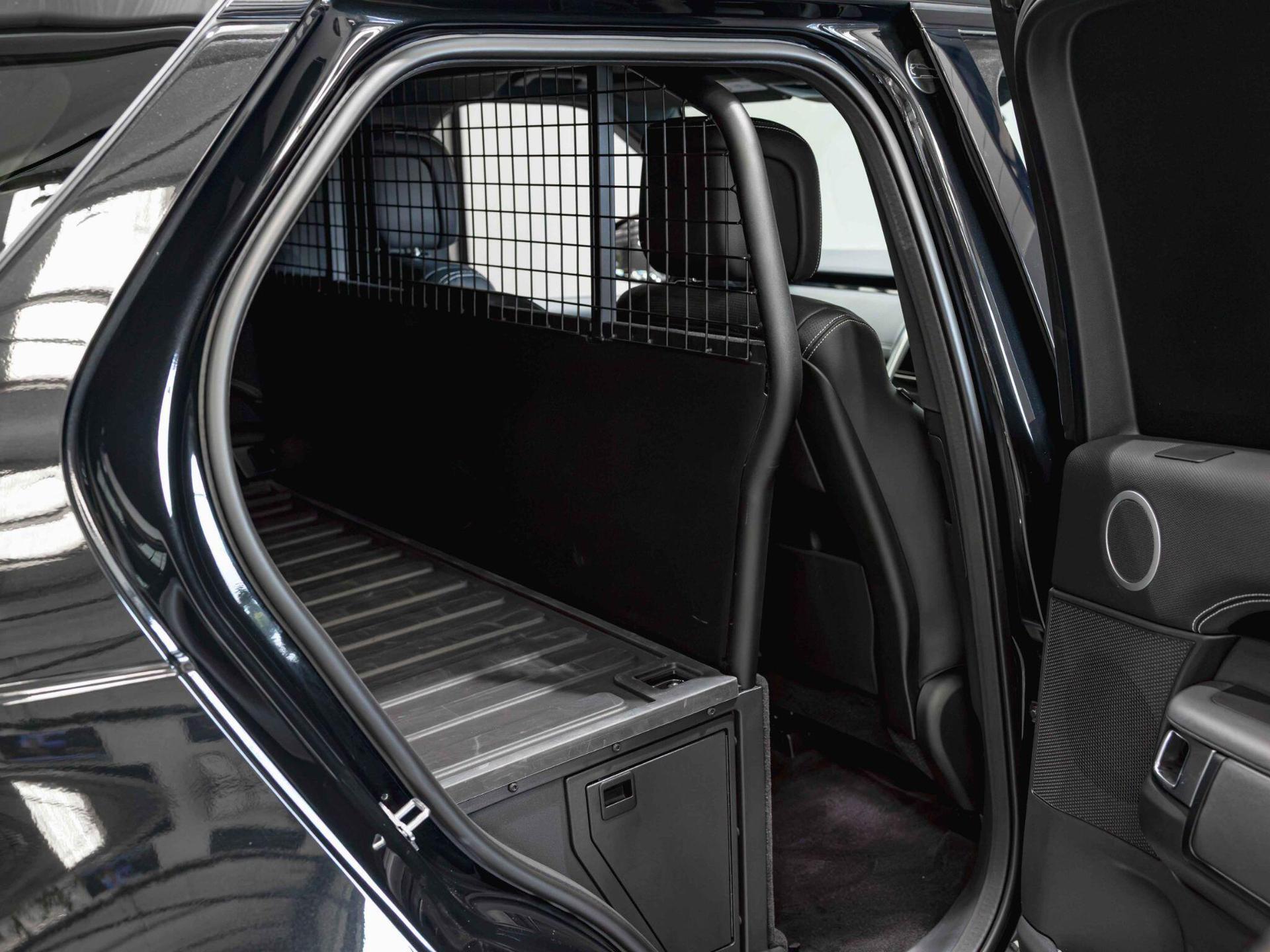 An interior shot of the seats rear on a 2025 Land Rover Discovery