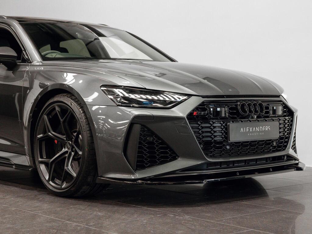 An exterior shot of the front right on a 2023 Audi RS6 Avant
