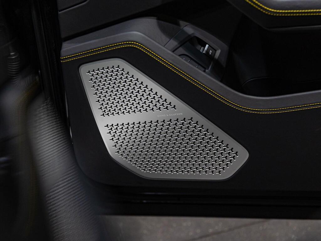 An interior shot of the misc controls on a 2022 Lamborghini Urus