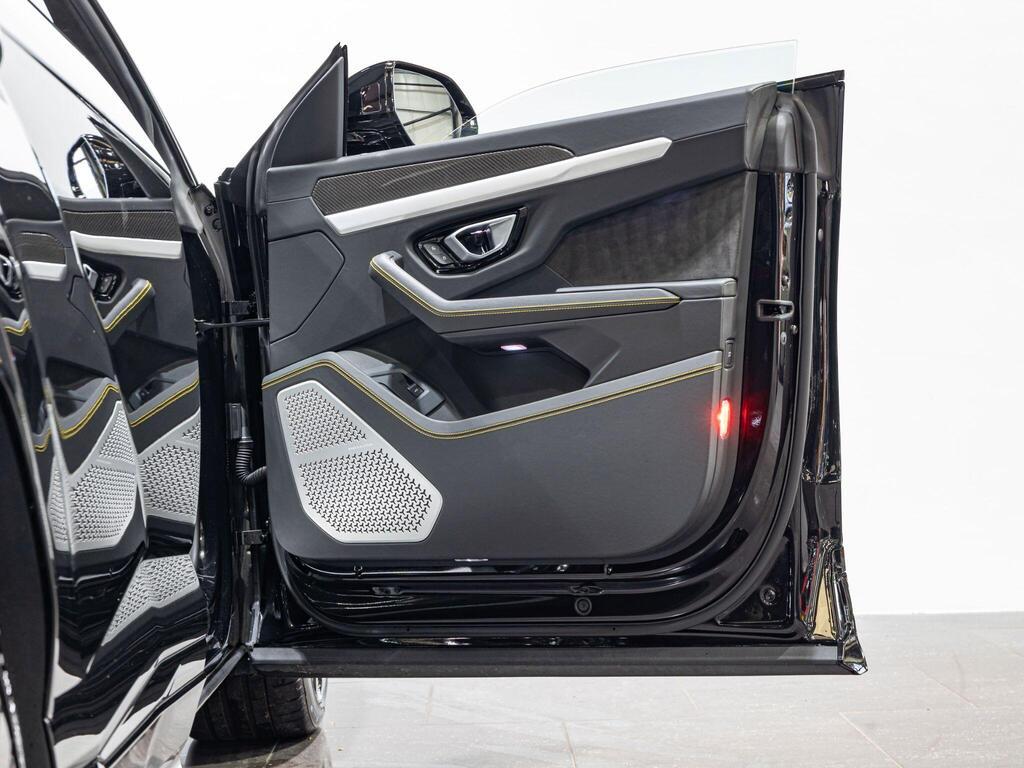 An interior shot of the door interior on a 2022 Lamborghini Urus