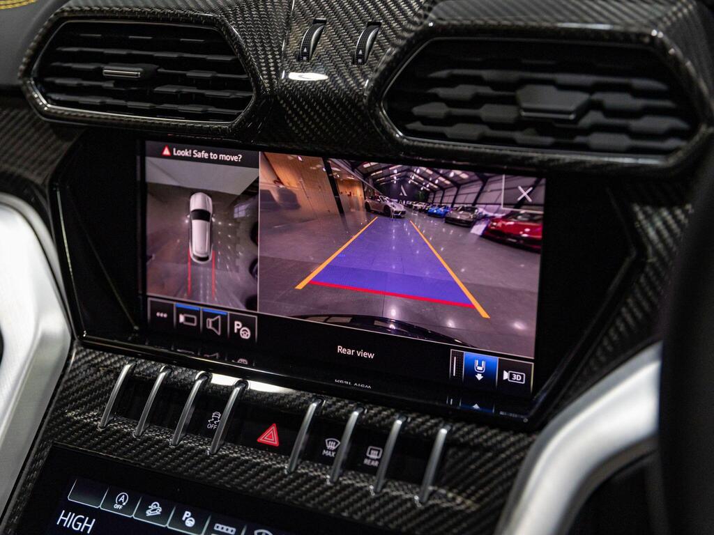 An interior shot of the infotainment system on a 2022 Lamborghini Urus