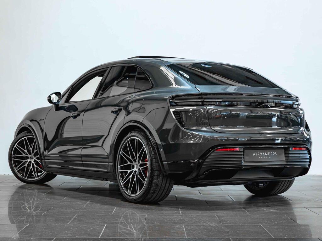 An exterior shot of the rear left on a 2024 Porsche Macan