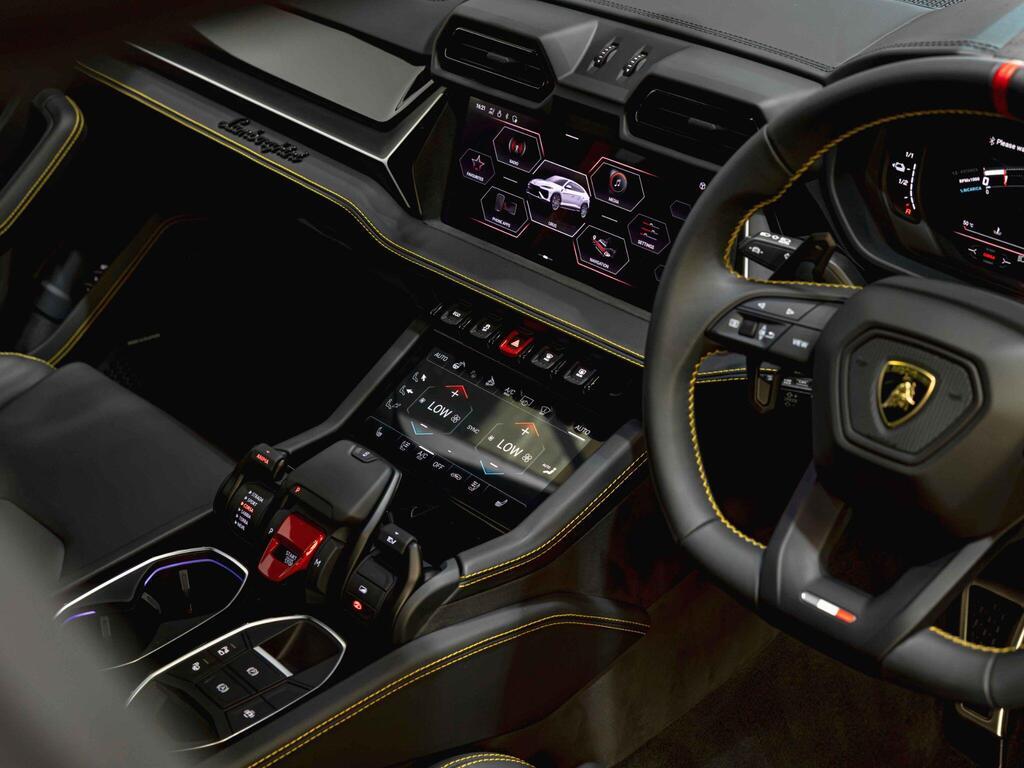 An interior shot of the interior front on a 2025 Lamborghini Urus