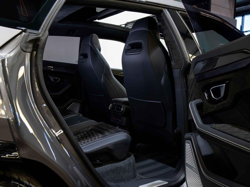 An interior shot of the seats rear on a 2022 Lamborghini Urus