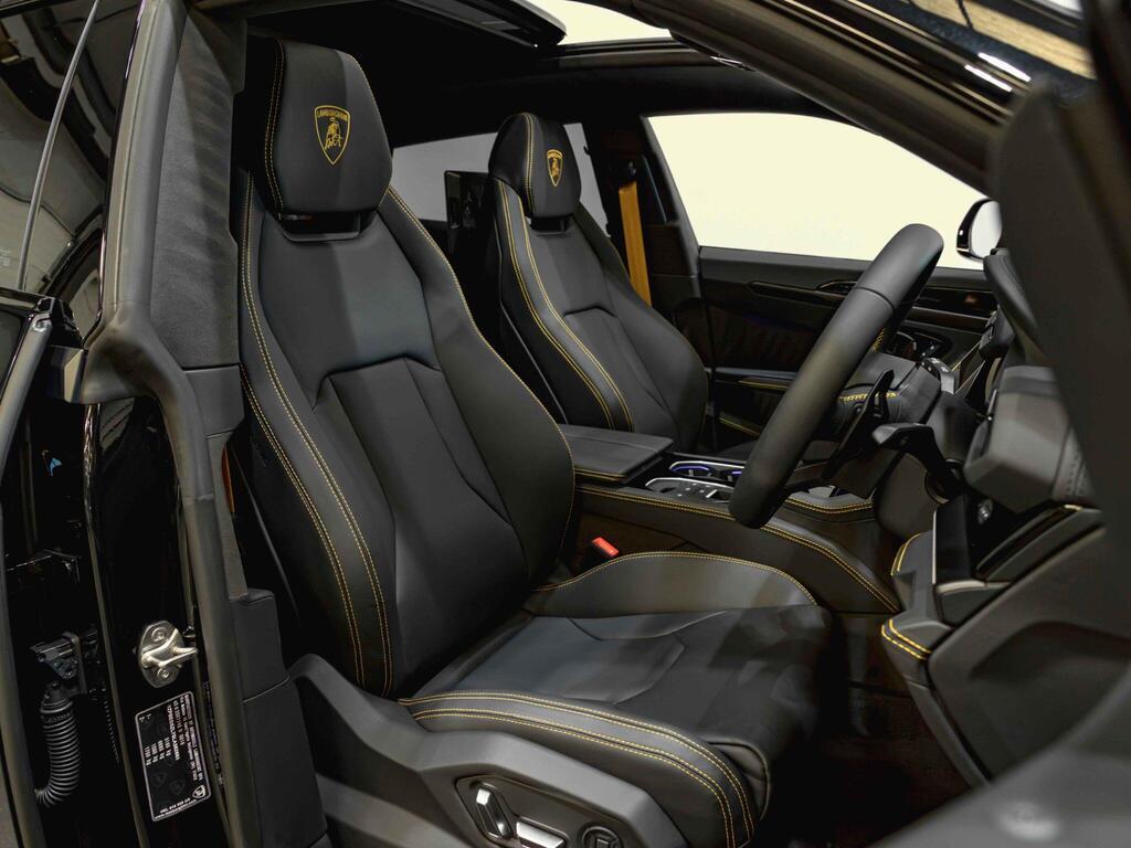 An interior shot of the driver seat on a 2025 Lamborghini Urus