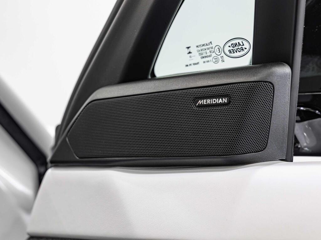 An interior shot of the misc controls on a 2023 Land Rover RANGE ROVER SPORT