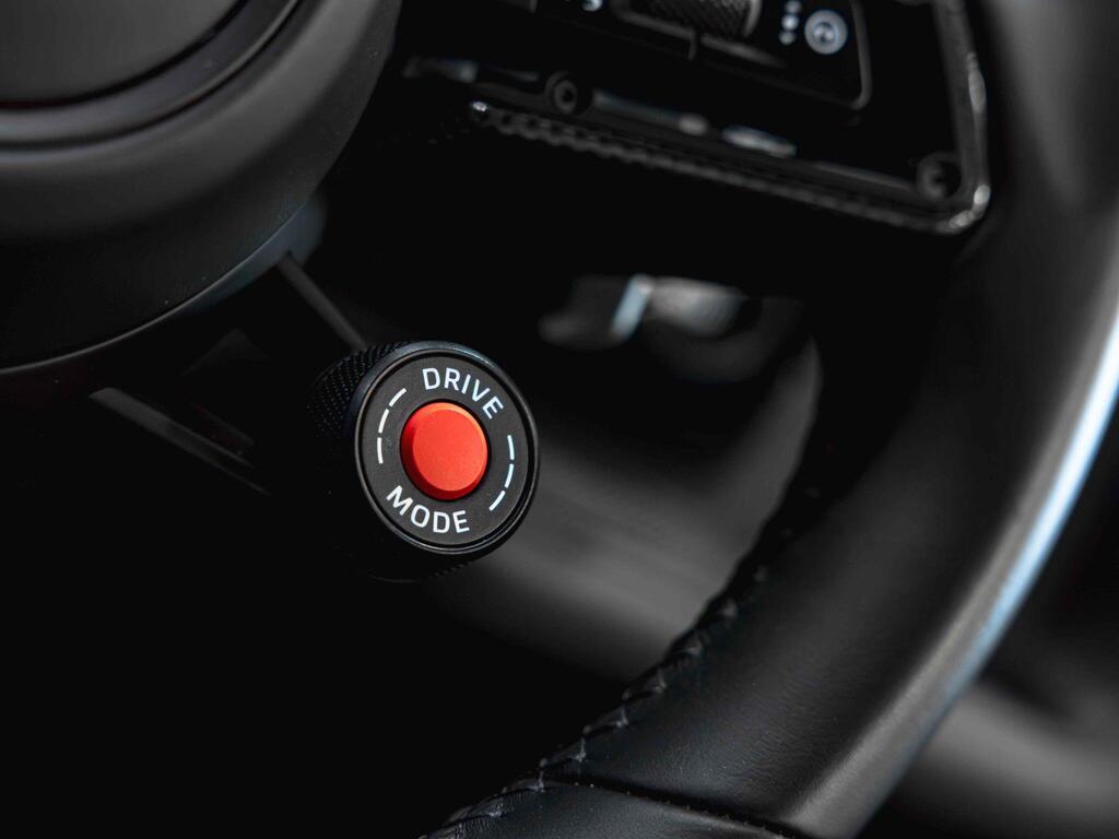 An interior shot of the misc controls on a 2024 Porsche Cayenne