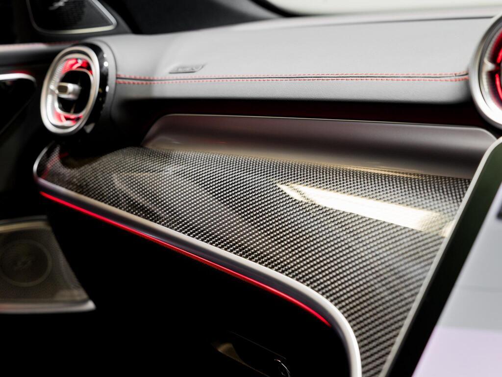An interior shot of the interior front on a 2024 Mercedes-Benz C Class