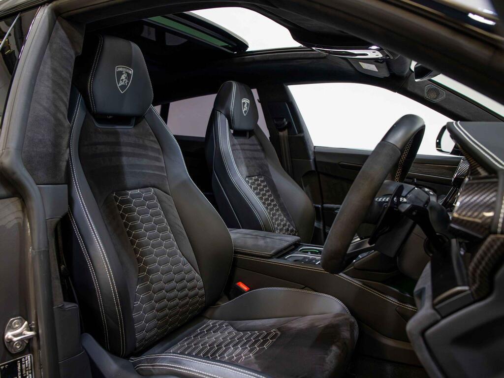 An interior shot of the driver seat on a 2022 Lamborghini Urus