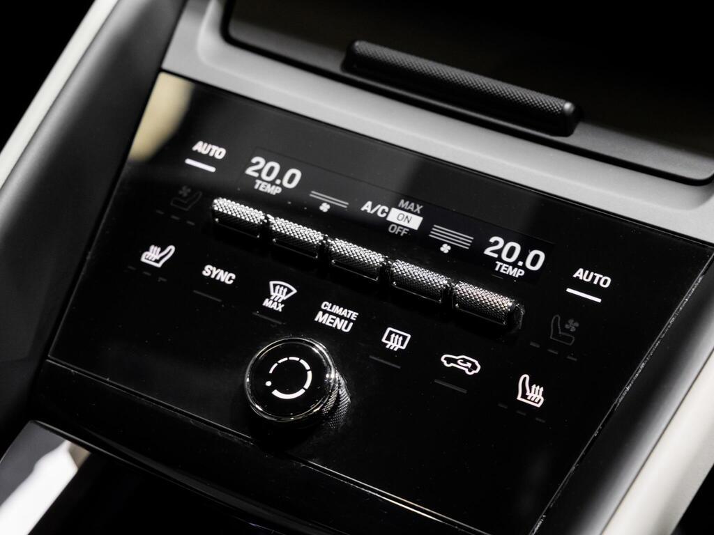 An interior shot of the misc controls on a 2025 Porsche Macan