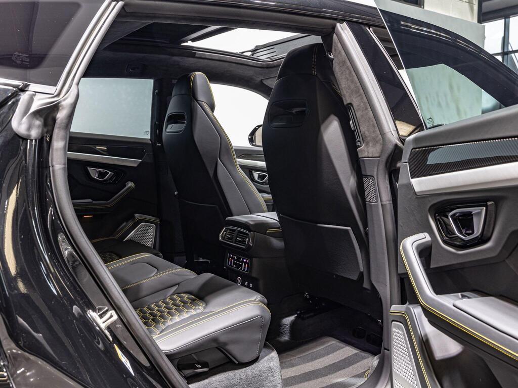 An interior shot of the seats rear on a 2022 Lamborghini Urus