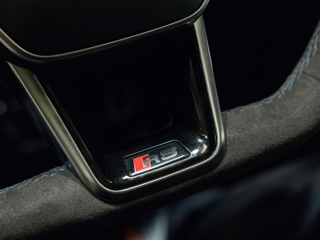 An interior shot of the misc controls on a 2023 Audi RS6 Avant