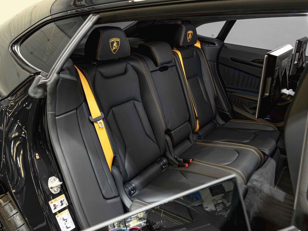 An interior shot of the seats rear on a 2025 Lamborghini Urus