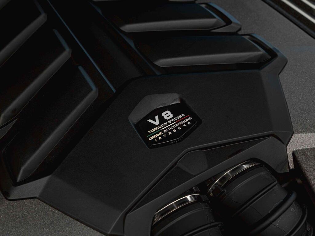 An interior shot of the misc controls on a 2025 Lamborghini Urus