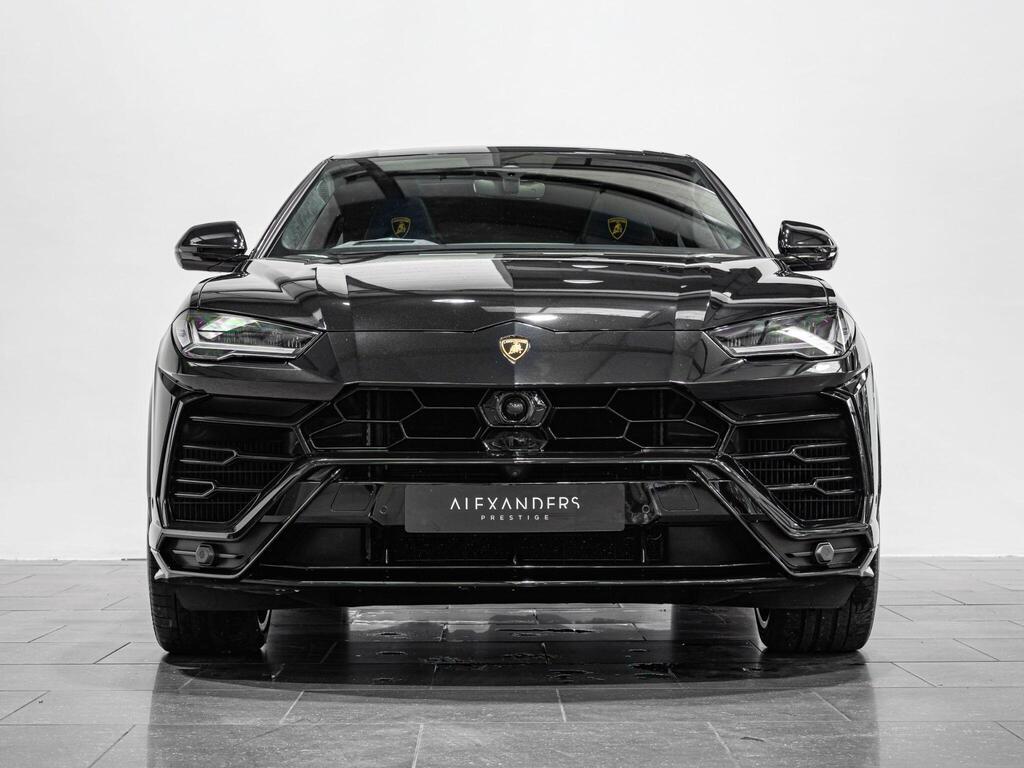 An exterior shot of the front on a 2022 Lamborghini Urus
