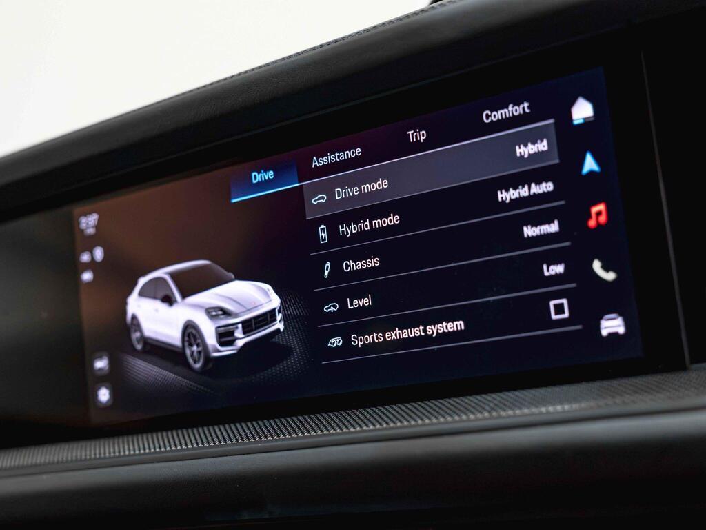 An interior shot of the infotainment system on a 2024 Porsche Cayenne