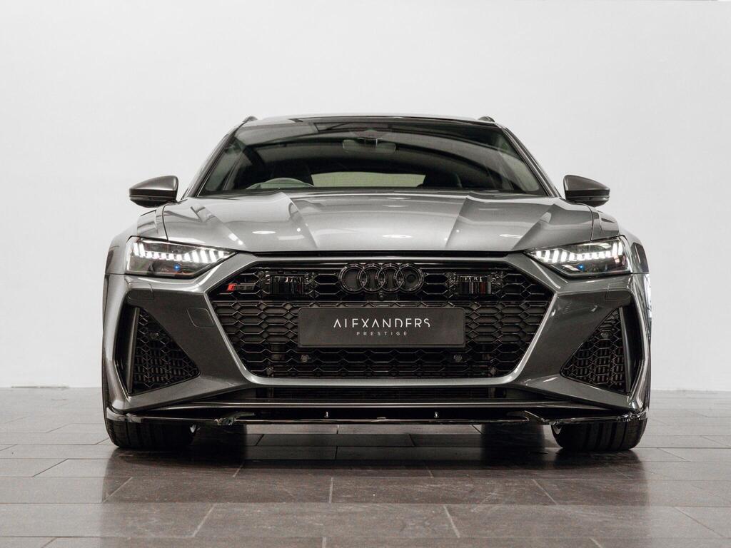 An exterior shot of the front on a 2023 Audi RS6 Avant