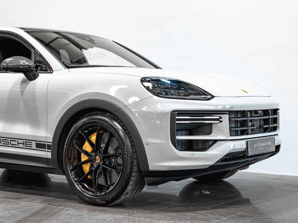 An exterior shot of the front right on a 2024 Porsche Cayenne