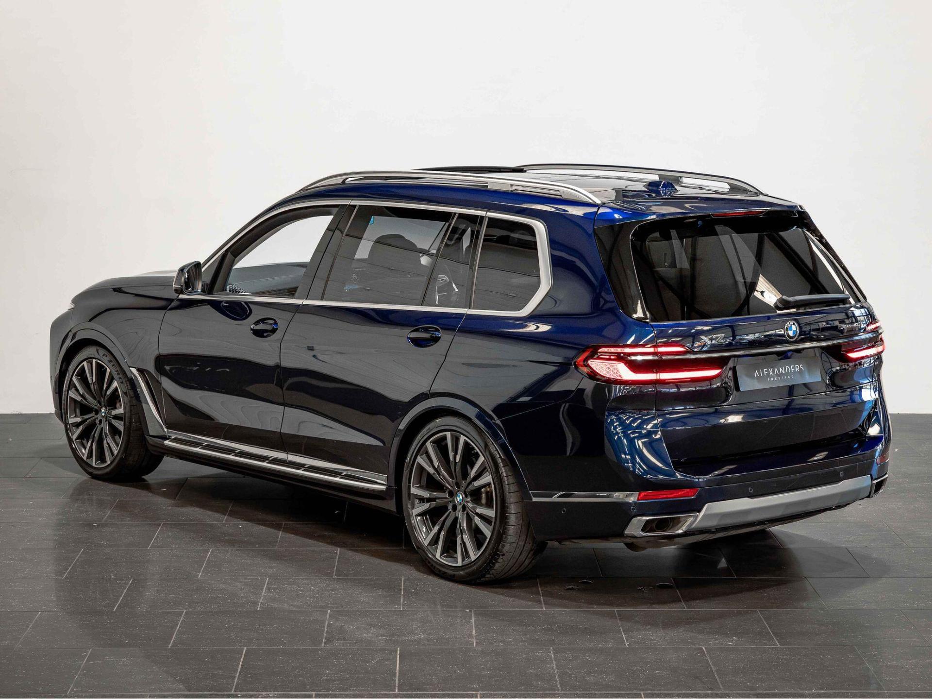An exterior shot of the rear left on a 2024 BMW X7