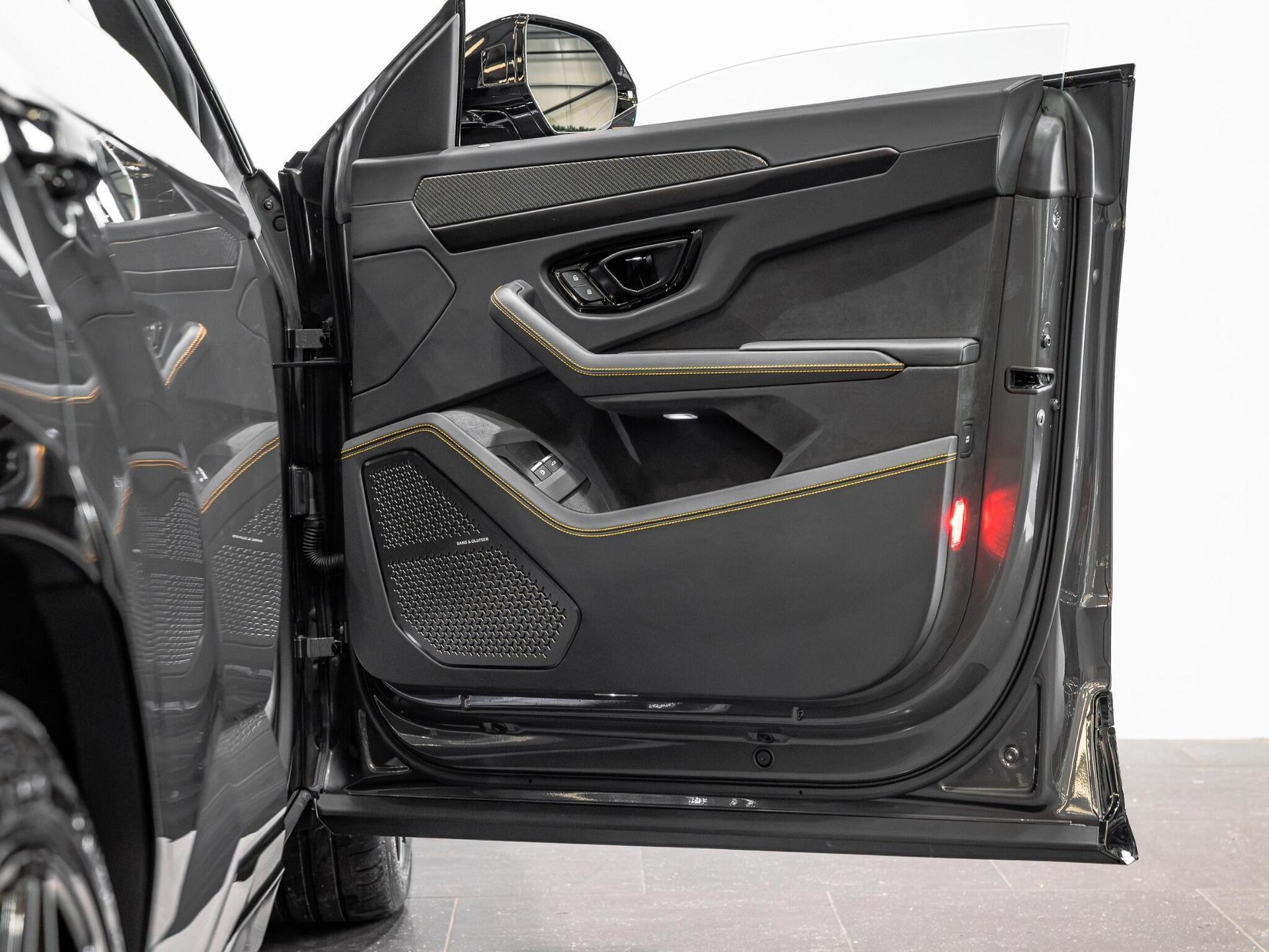 An interior shot of the door interior on a 2025 Lamborghini Urus