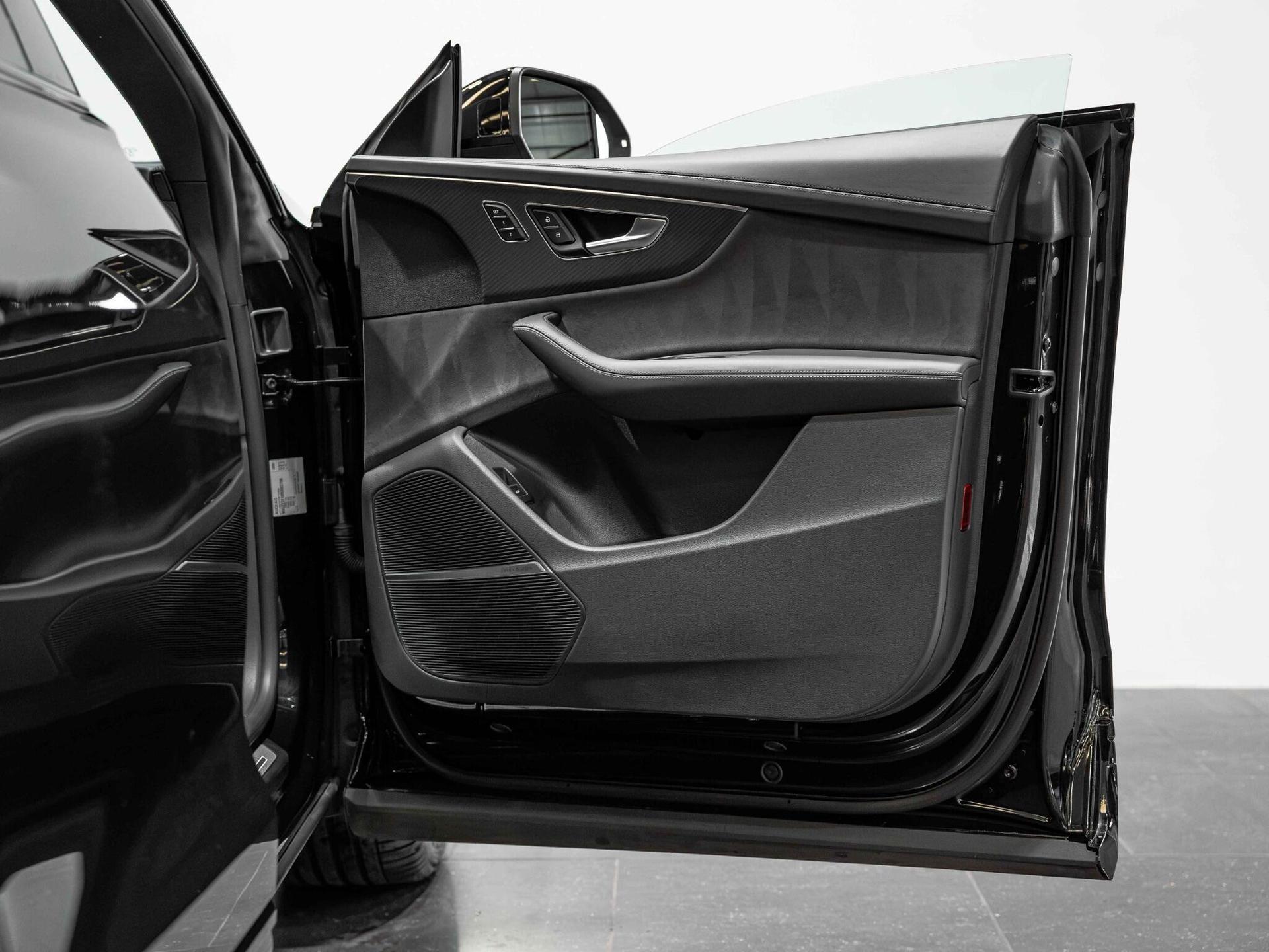 An interior shot of the door interior on a 2024 Audi SQ8