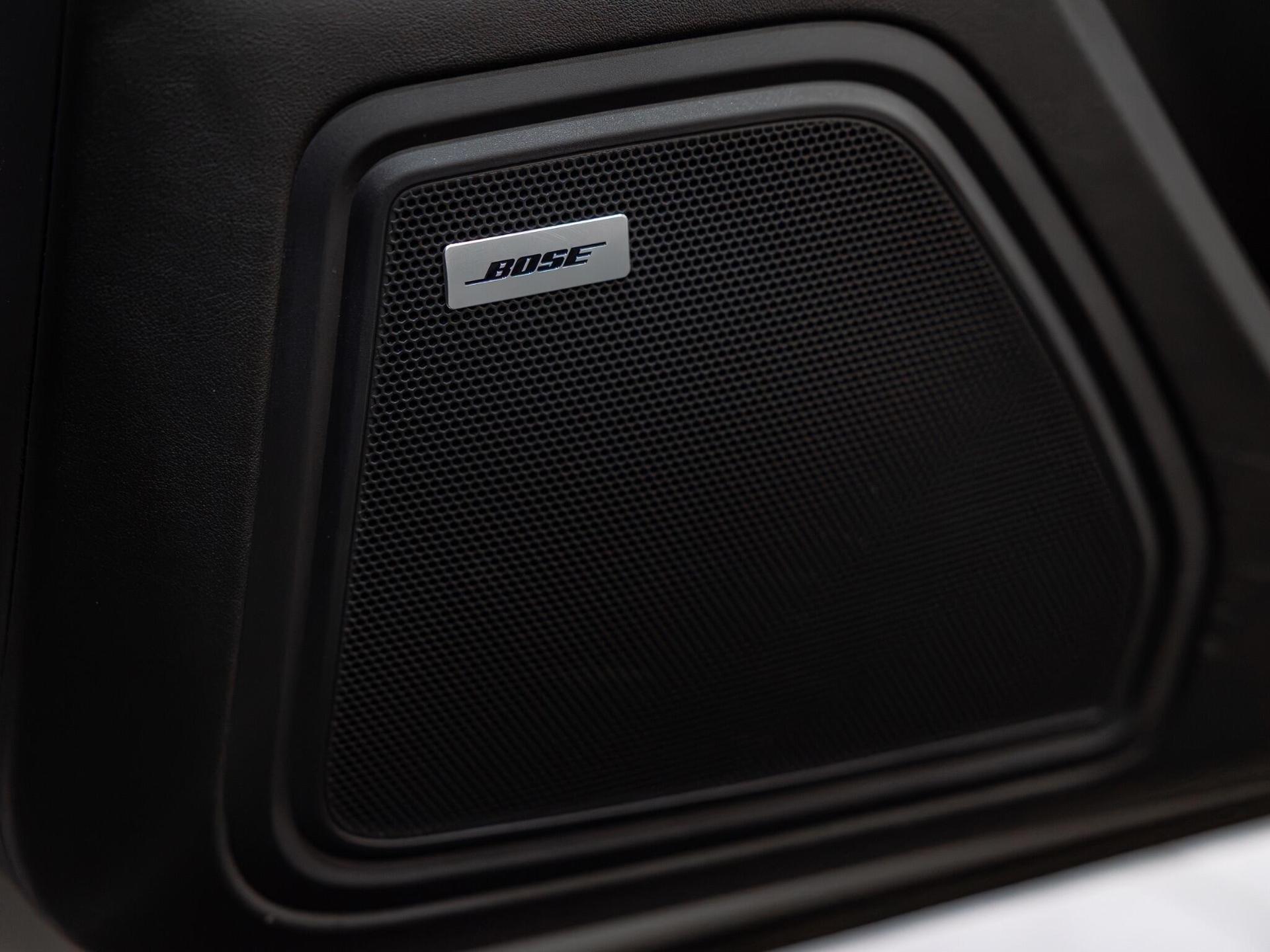 An interior shot of the misc controls on a 2020 Porsche Macan