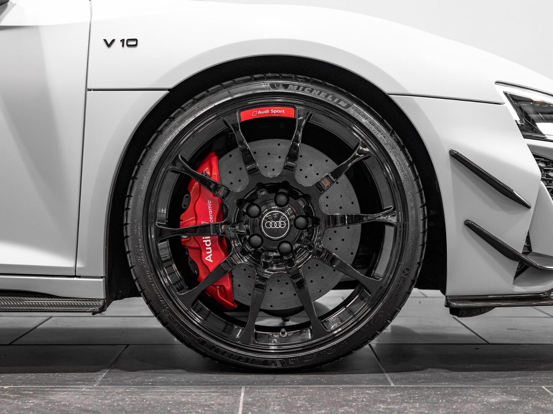 An exterior shot of the wheel on a 2023 Audi R8