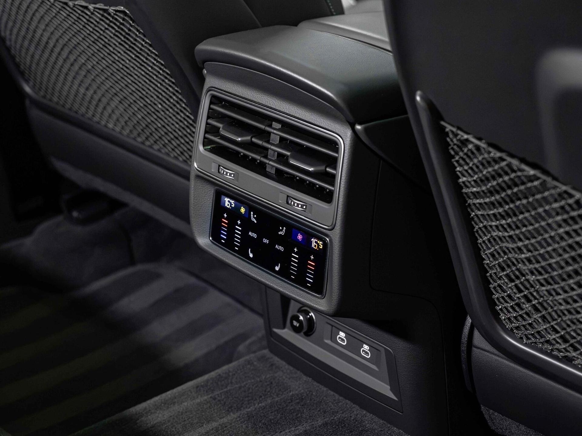 An interior shot of the misc controls on a 2024 Audi SQ8