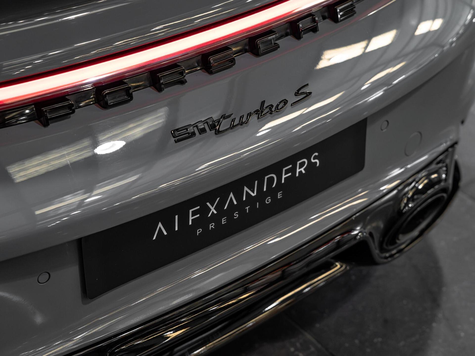 An exterior shot of the badge exterior on a 2022 Porsche 911