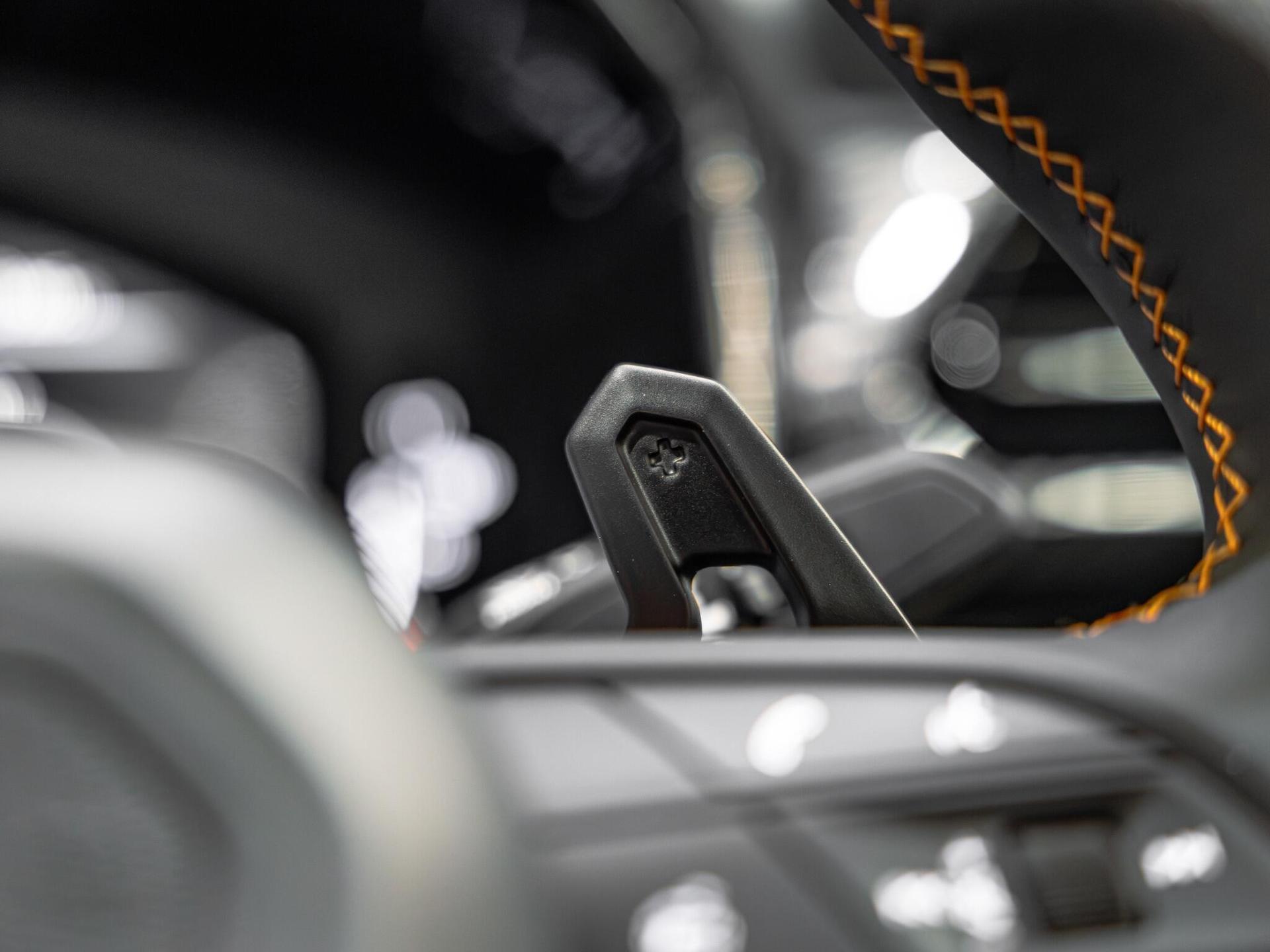 An interior shot of the misc controls on a 2025 Lamborghini Urus