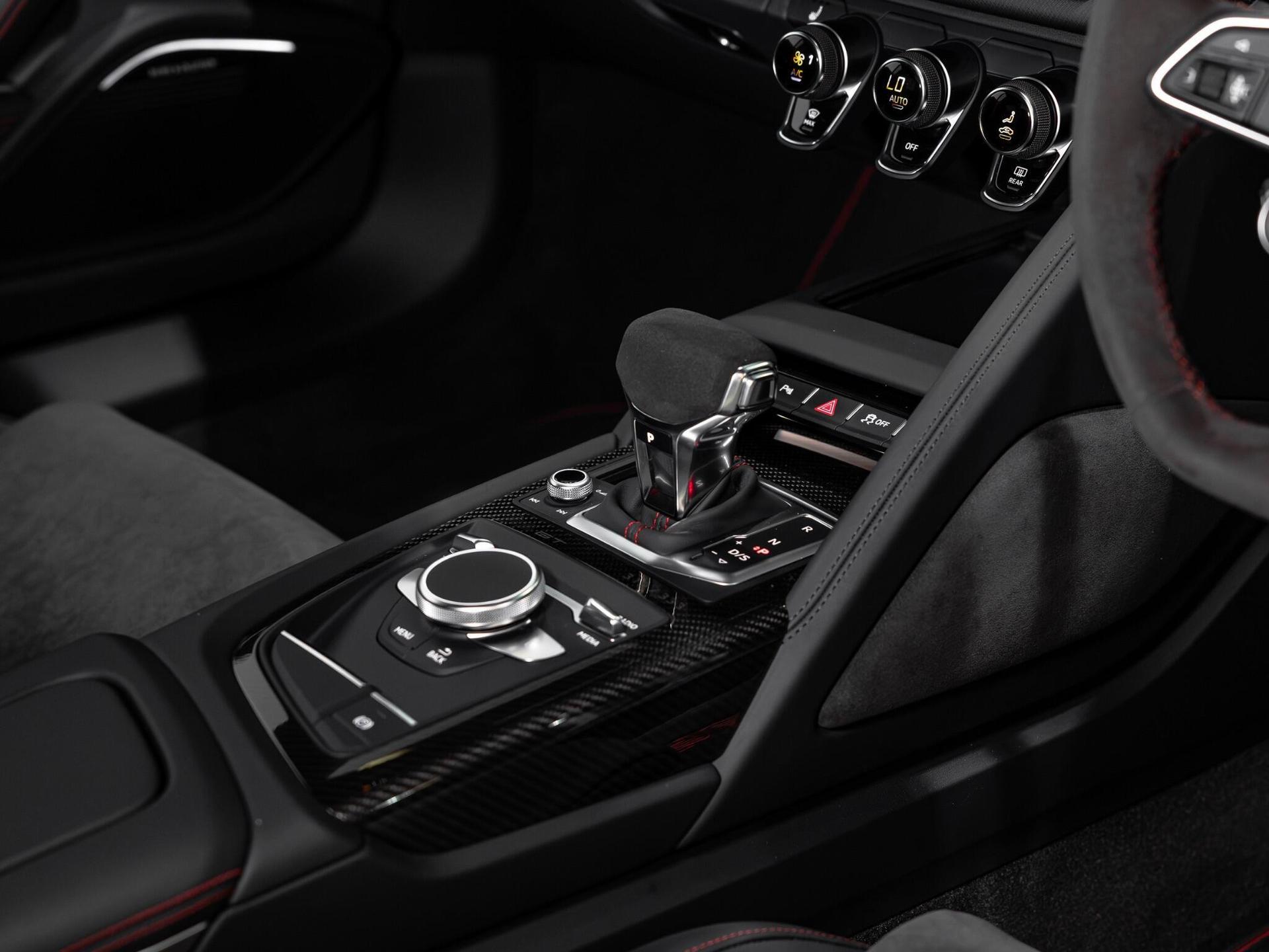 An interior shot of the interior front on a 2023 Audi R8