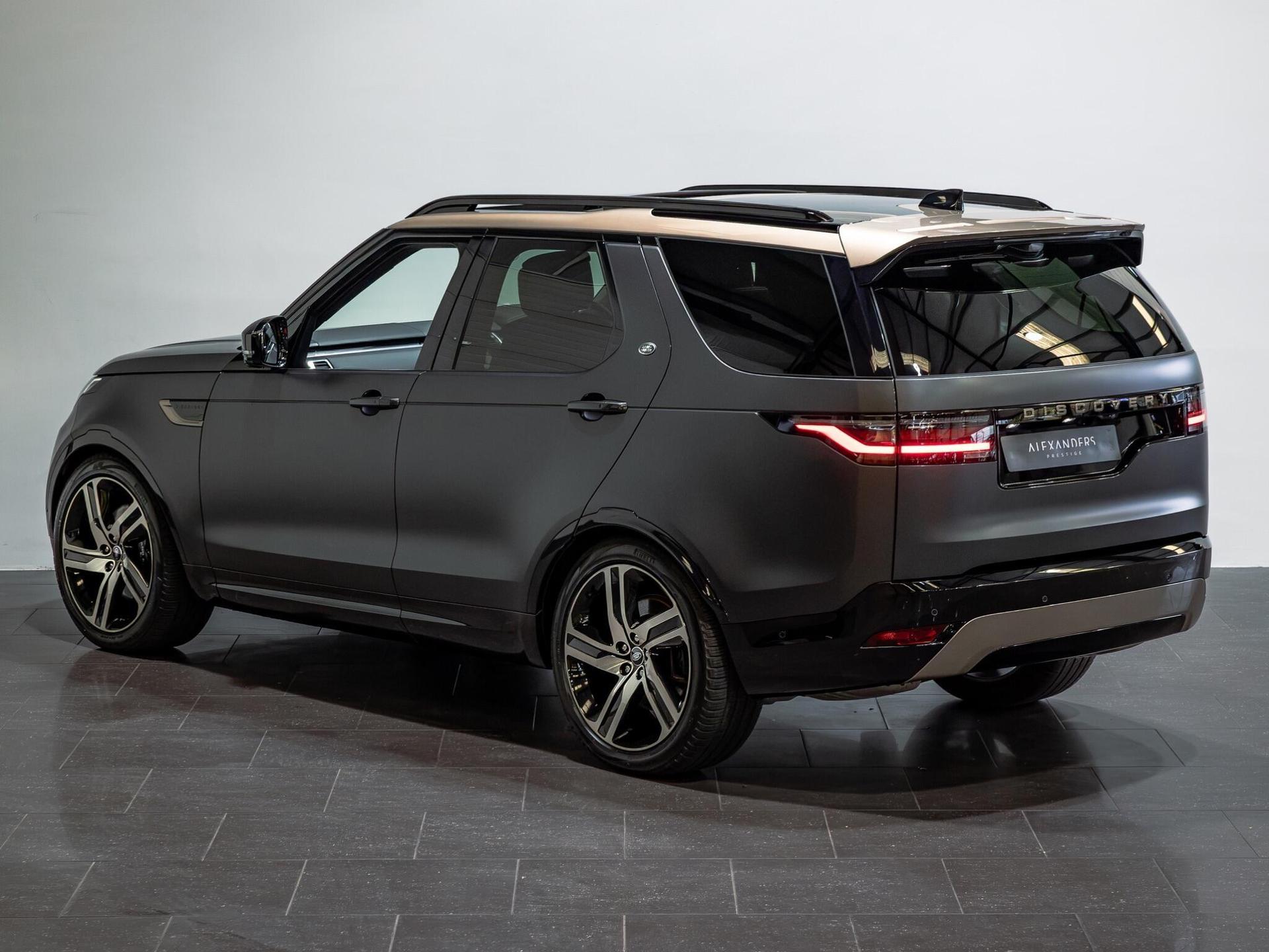An exterior shot of the rear left on a 2026 Land Rover Discovery