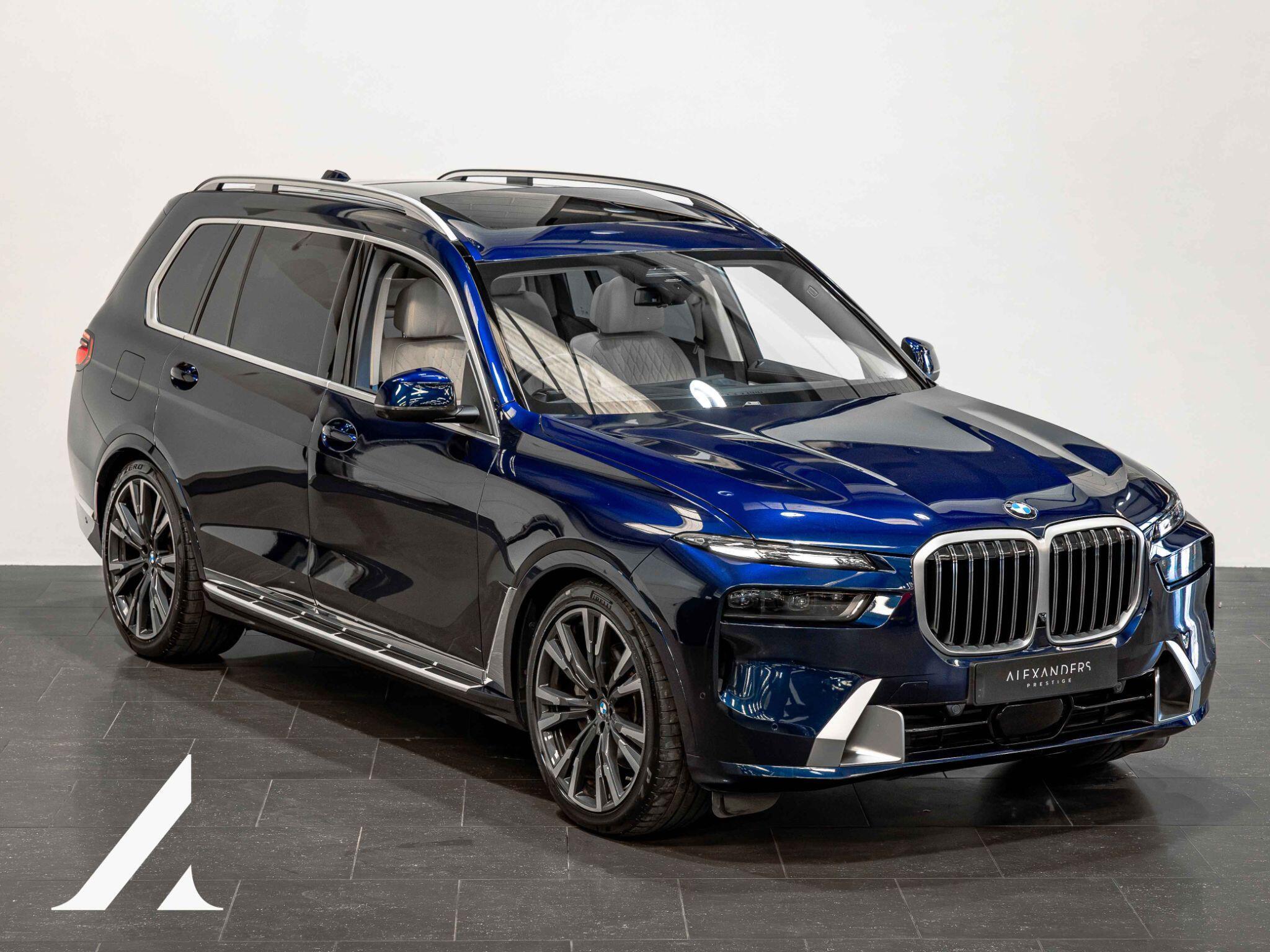 An exterior shot of the front right on a 2024 BMW X7