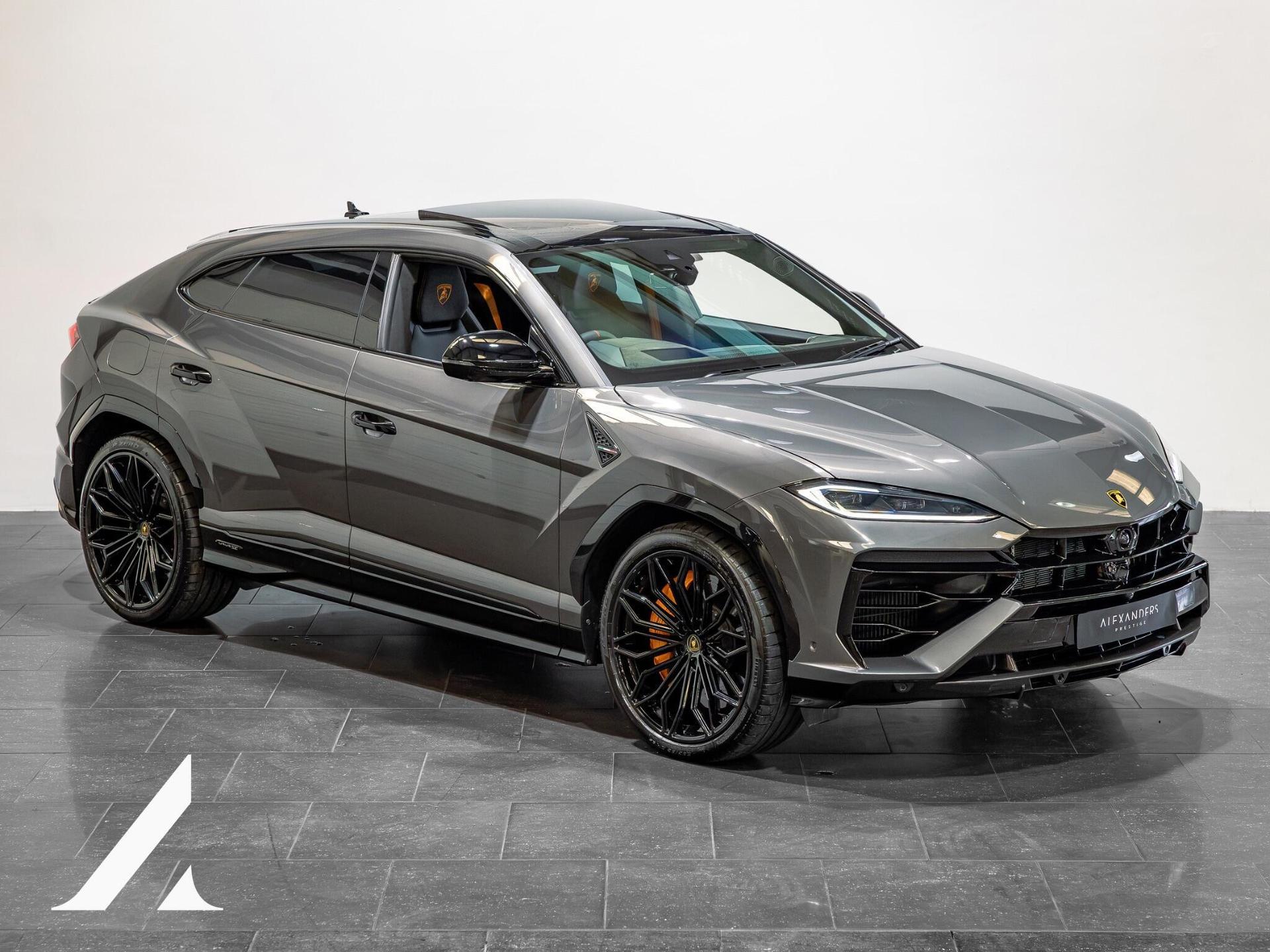 An exterior shot of the front right on a 2025 Lamborghini Urus