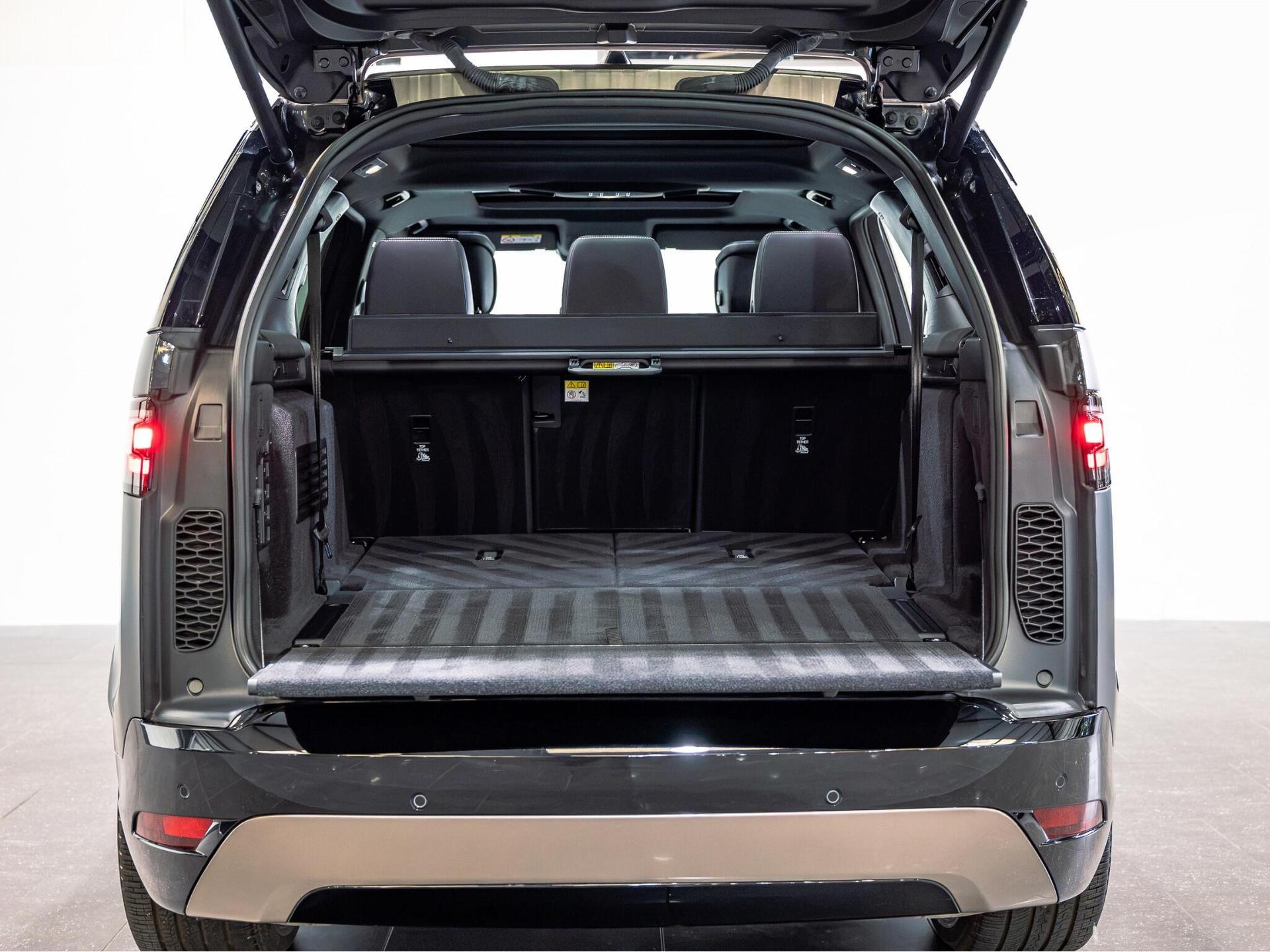 An interior shot of the boot on a 2026 Land Rover Discovery
