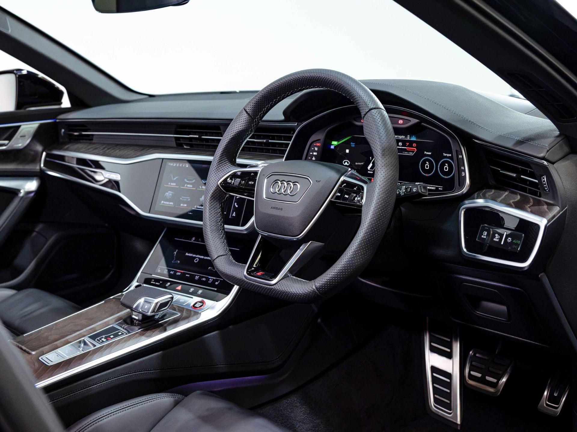 An interior shot of the interior front on a 2023 Audi RS6 Avant