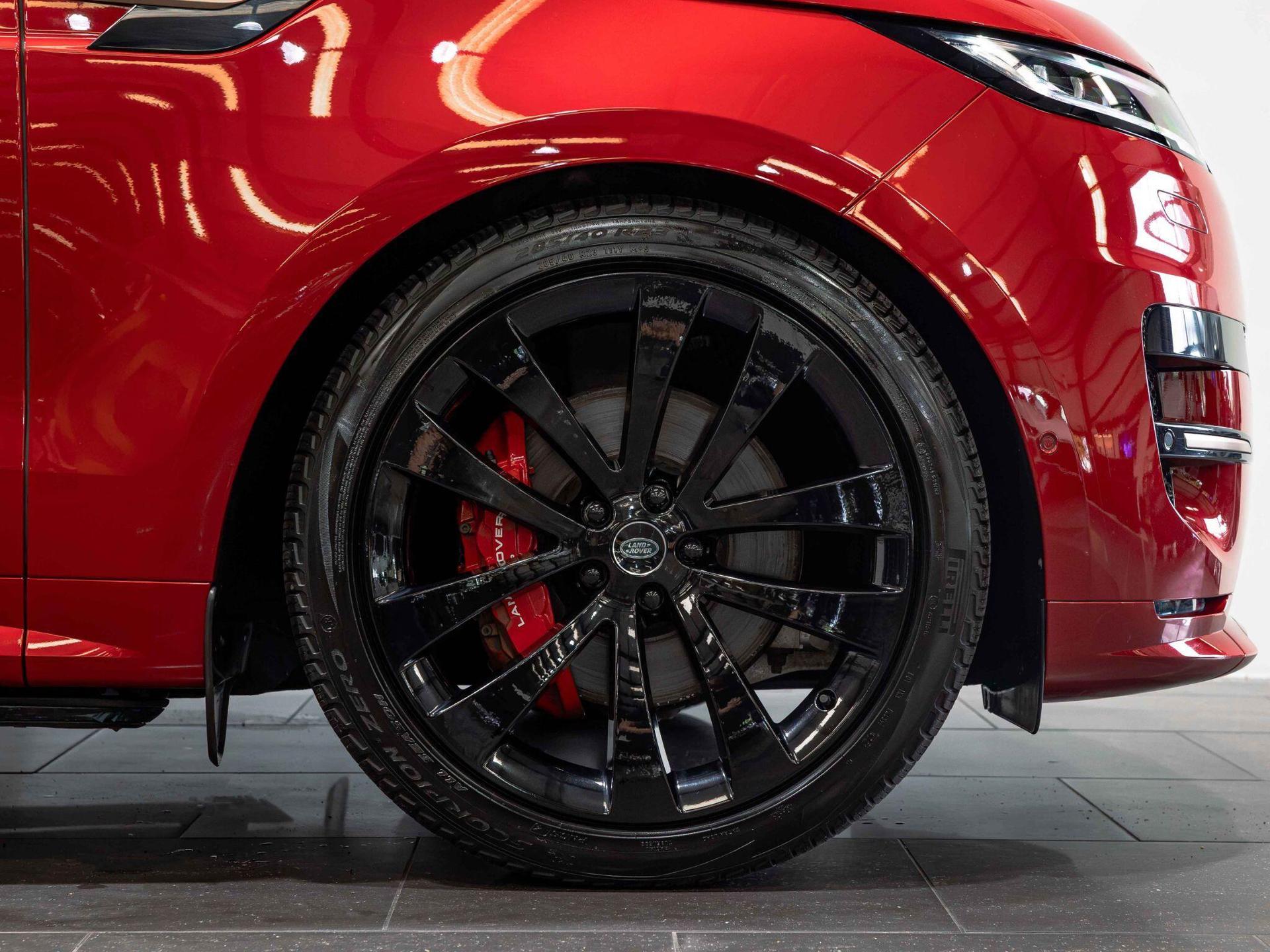 An exterior shot of the wheel on a 2023 Land Rover Range Rover Sport