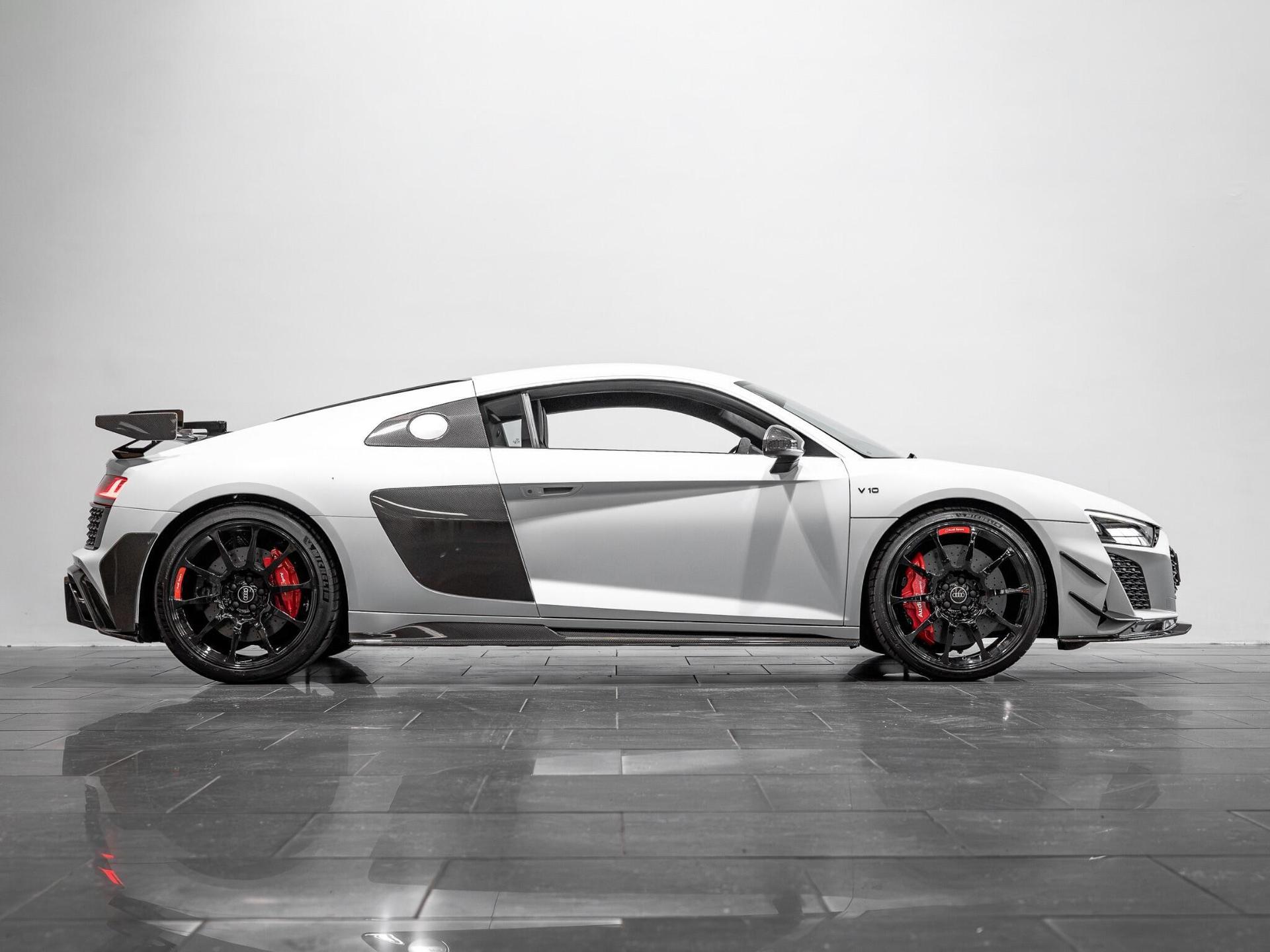 An exterior shot of the side right on a 2023 Audi R8