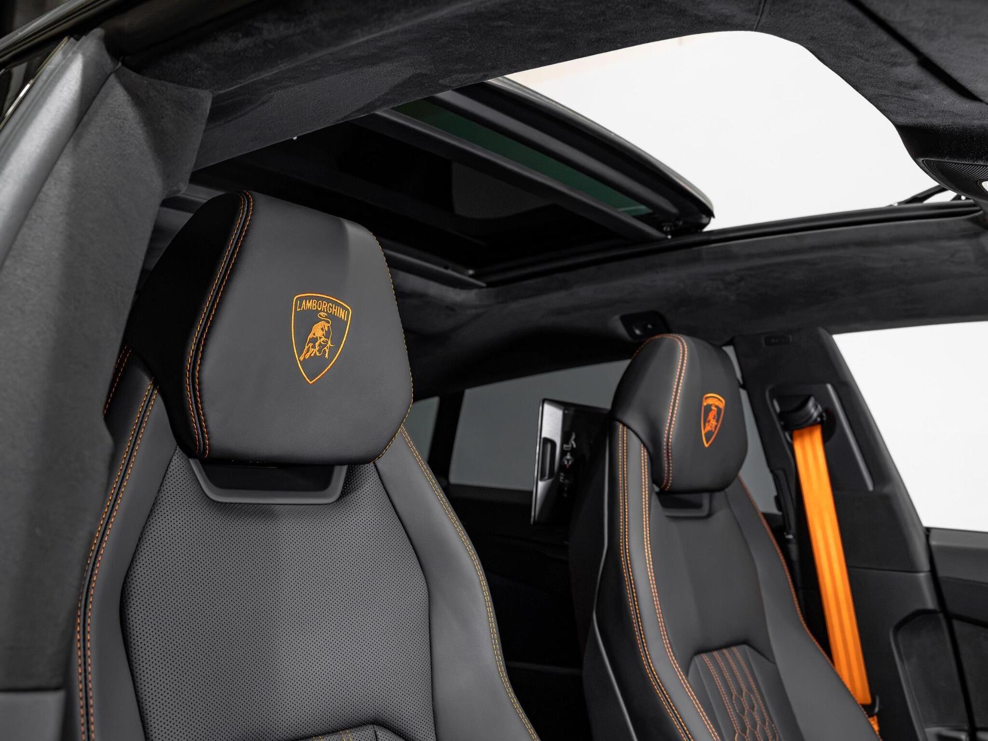 An interior shot of the driver seat on a 2025 Lamborghini Urus