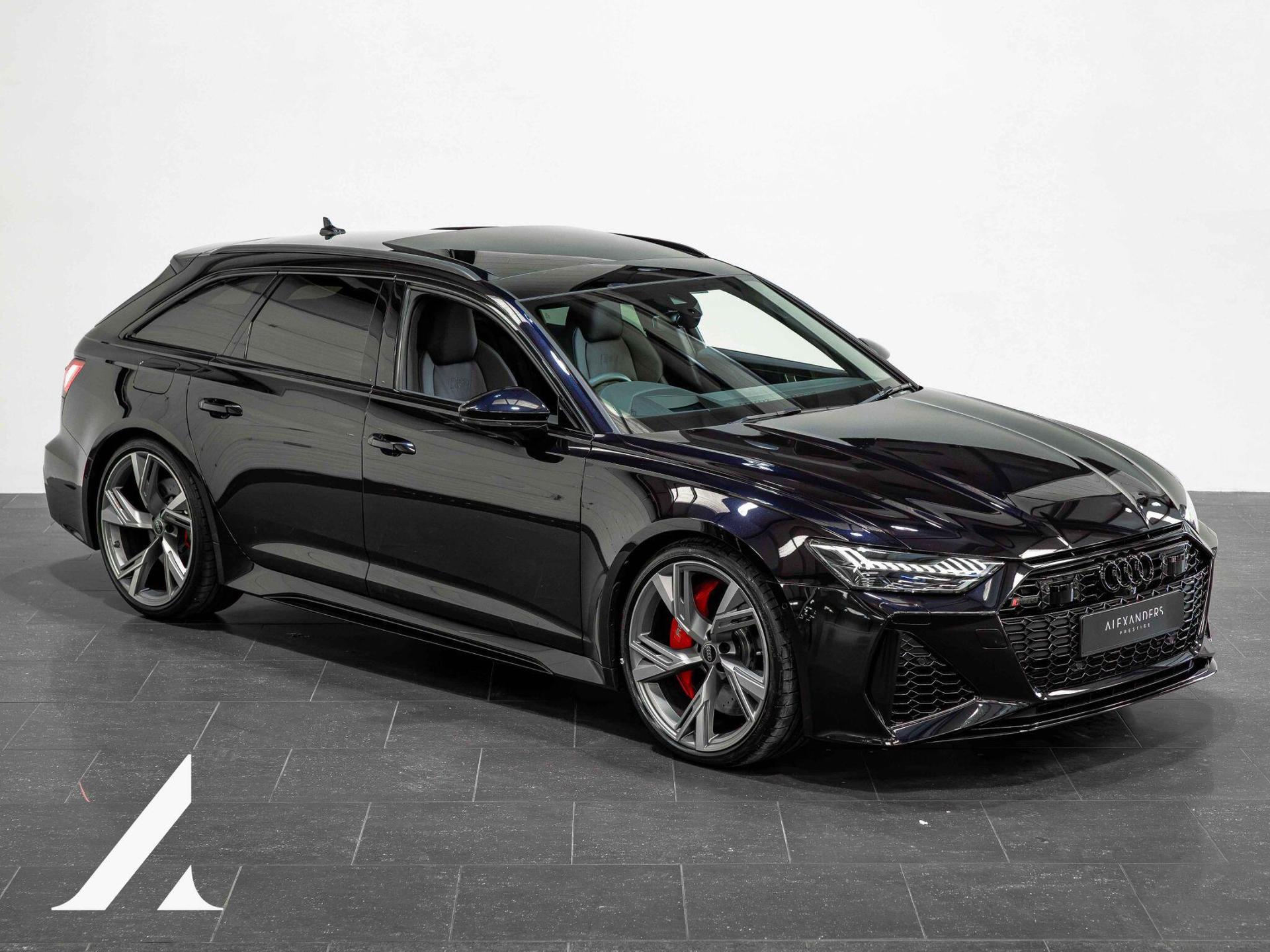 An exterior shot of the front right on a 2023 Audi RS6 Avant