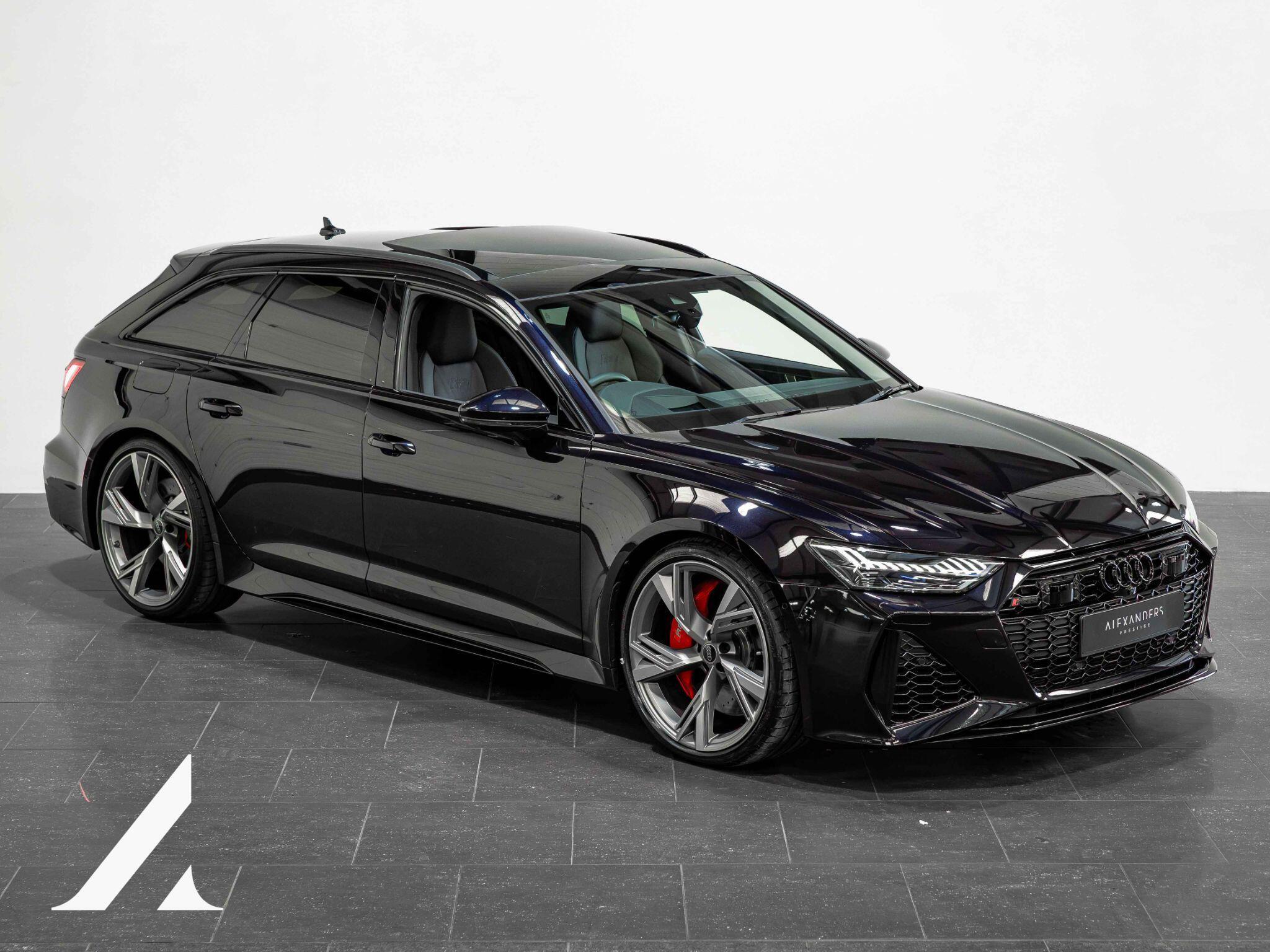 An exterior shot of the front right on a 2023 Audi RS6 Avant