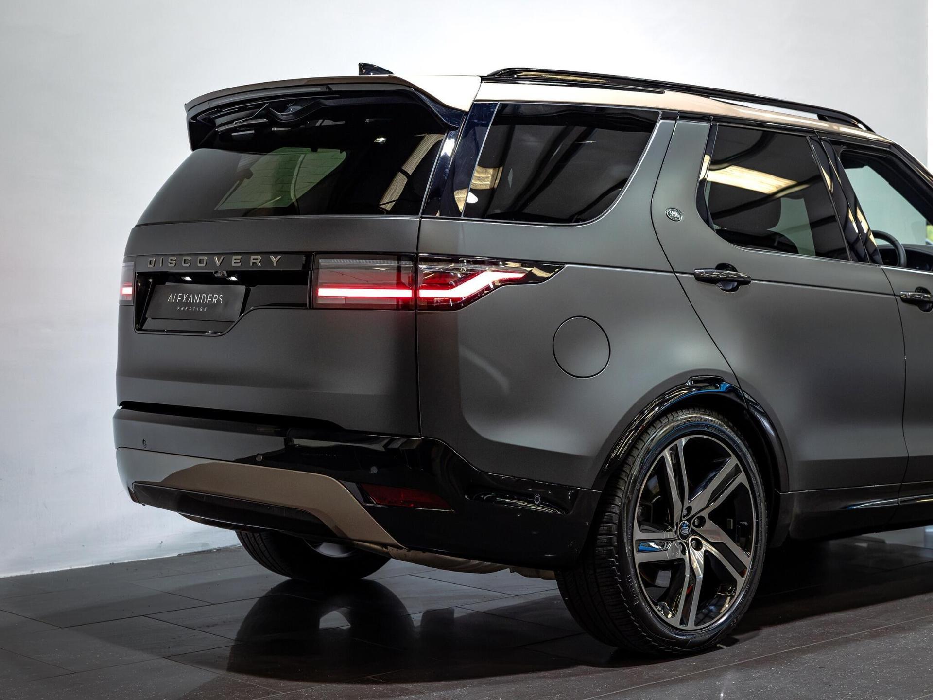 An exterior shot of the rear right on a 2026 Land Rover Discovery