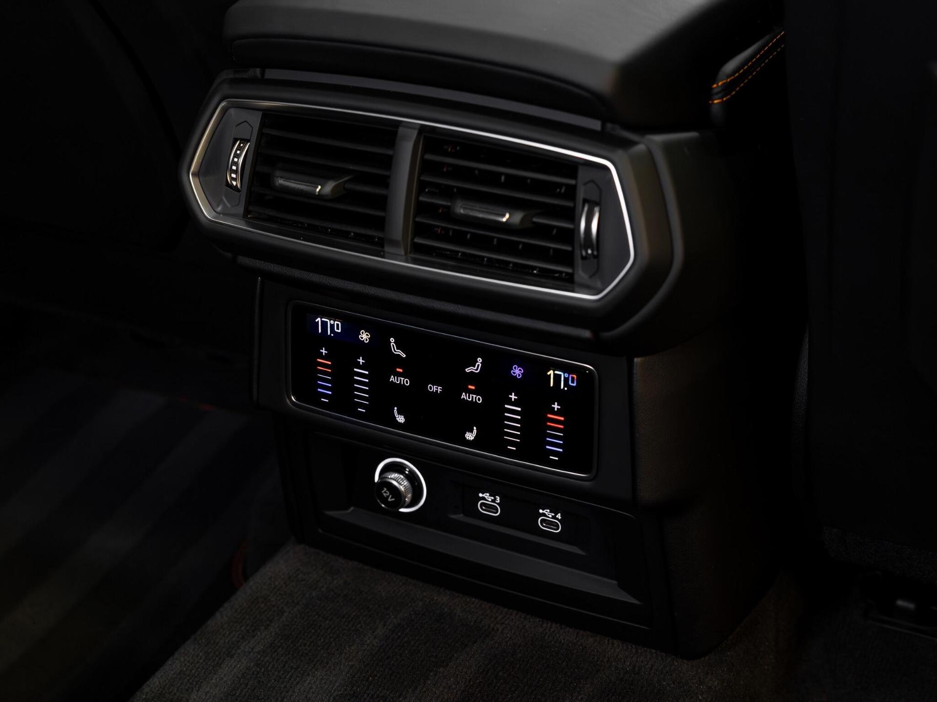 An interior shot of the misc controls on a 2023 Lamborghini Urus
