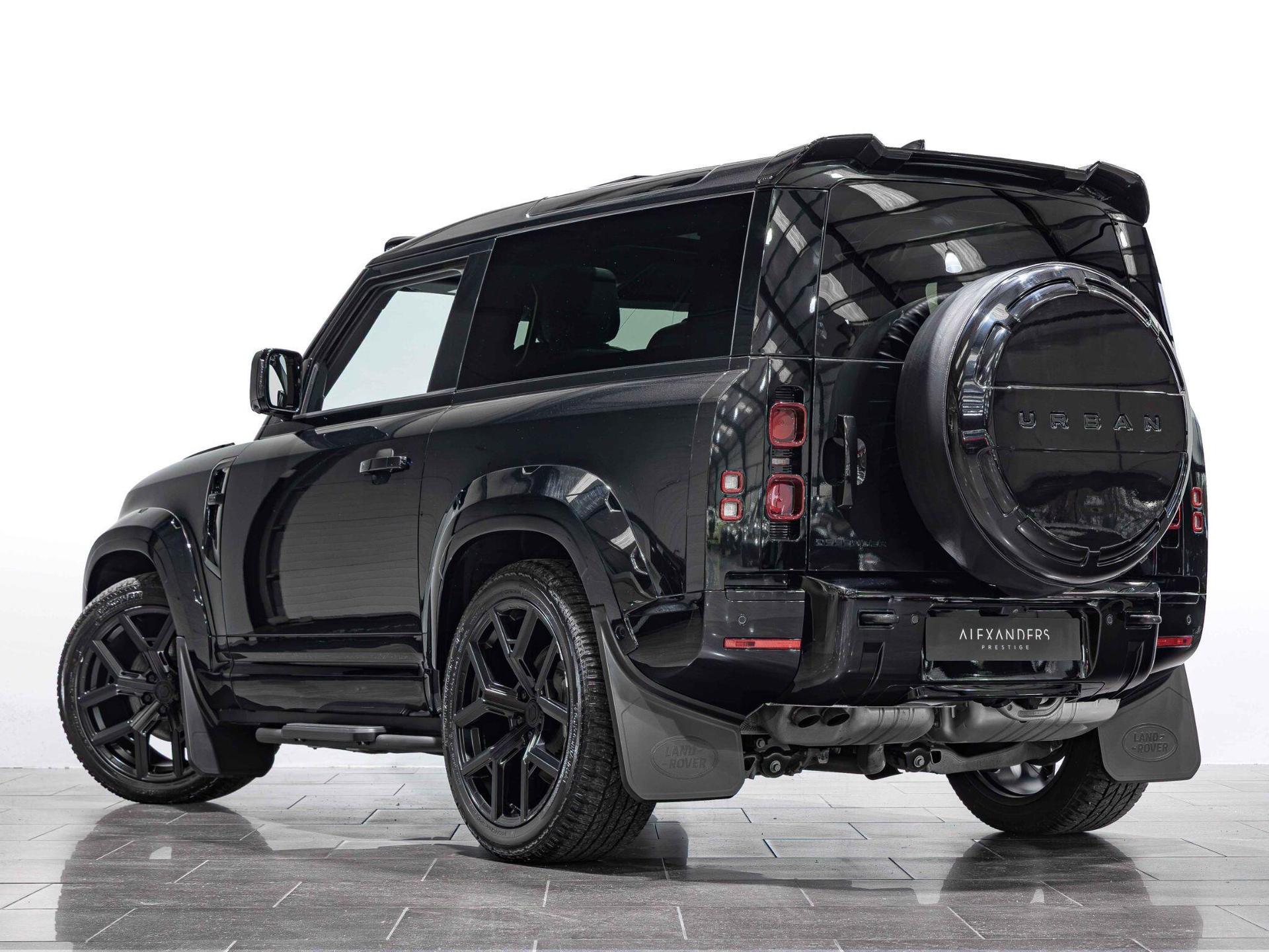 An exterior shot of the front left on a 2025 Land Rover Defender 90